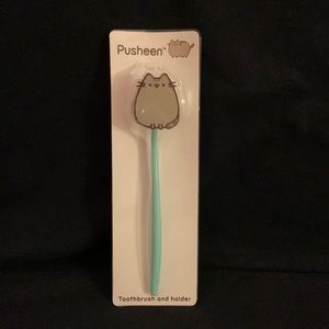 Pusheen toothbrush and holder NWT